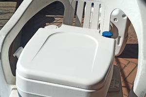 WC chimico Fiamma MAI usato