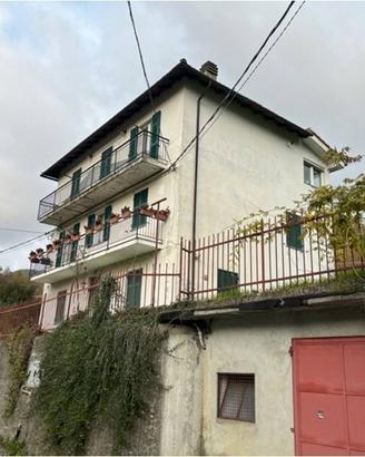 Immobile in asta di 100 m² con 4 locali a Savignon