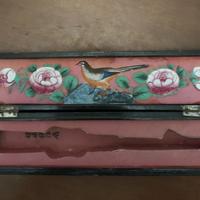 Scatola Porta Ventaglio In Lacca Cinese Del 1800.
