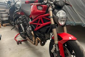 Ducati Monster 1100 Evo