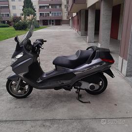 Piaggio X8 250