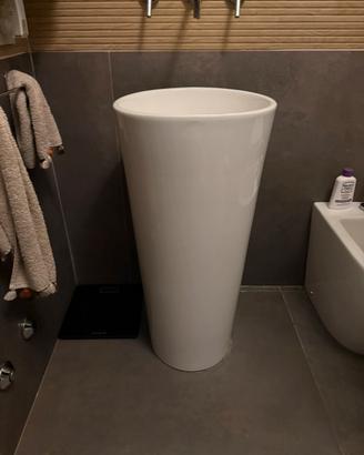 Lavabo freestanding