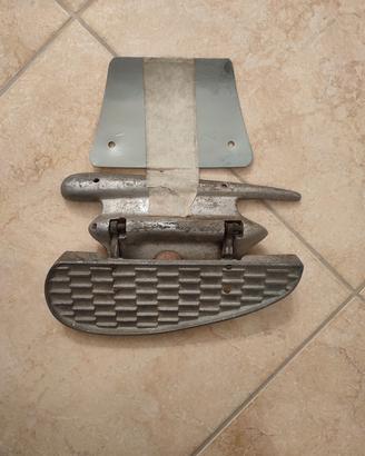 poggiapiedi vespa anni 60