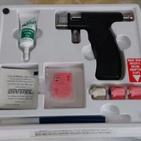 pistola orecchini forabuchi