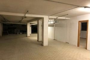 Magazzino - Deposito - Roma. Trasformabile in loft