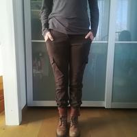 Pantaloni a vita bassa marroni