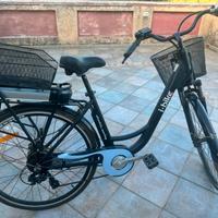 BICICLETTA ELETTRICA MAI USATA