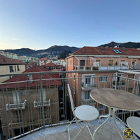 Ad Alassio trilocale con posto auto
