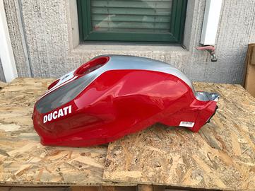 Ducati 1199 R serbatoio completo di pompa