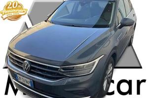 VOLKSWAGEN Tiguan Tiguan II 2021 2.0 tdi Life 15