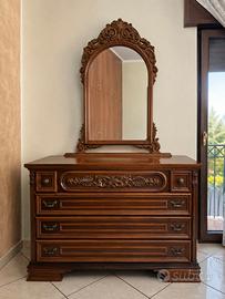 Comò con cassettiere e specchiera in legno antico