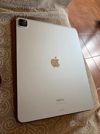 Ipad pro 12.9 6th generation M2