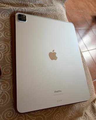 Ipad pro 12.9 6th generation M2