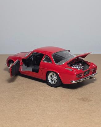 Modellino Renault Alpine 1/24