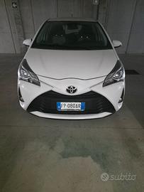 Toyota Yaris 1.0 5 porte business 