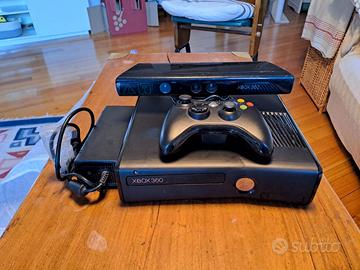 Xbox 360 Slim 4GB Kinect con controller wireless