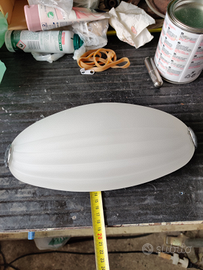 Lampada in vetro bianco satinato