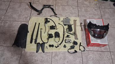 tutti i ricambi in foto honda sh 125 2025/2026