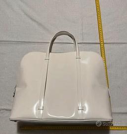 Andrea Mabiani. Borsa griffata.