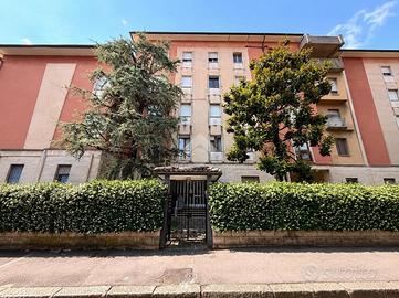 4 LOCALI A BRESCIA
