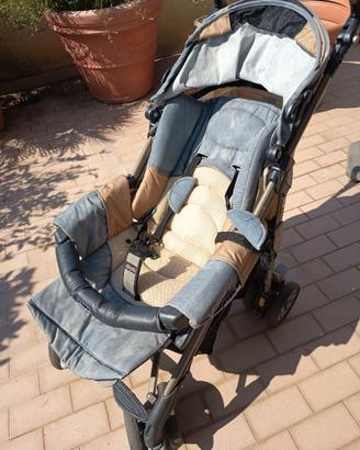 Passeggino Chicco e trasportino per auto