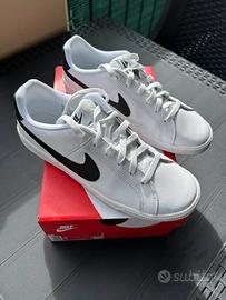 Nike Court Royale 42,5
