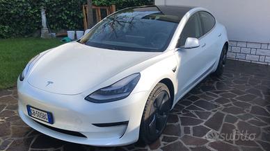 Tesla Model 3 Long Range AWD 2020 Cerchi 18" + 19"