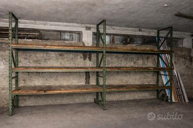 Scaffalatura Industriale in Ferro con 3 Piani