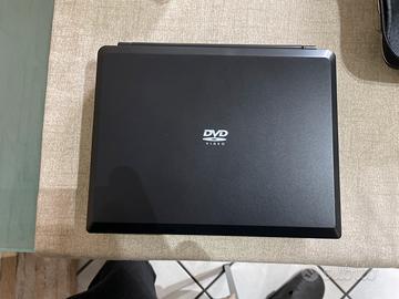 Lettore dvd portatile con tv