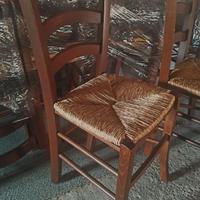 Sedie in legno seduta impagliata