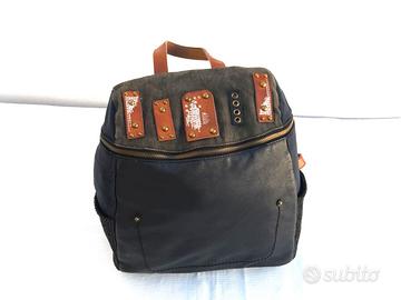 Zaino, borsa nero /verde  con  inserti  borchie