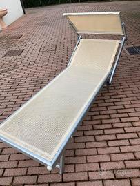 Lettini prendisole da giardino con tettuccio