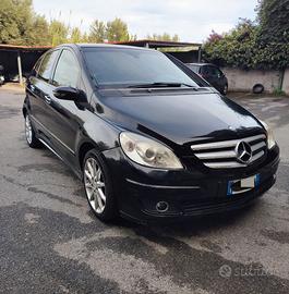 MERCEDES B180 CDI SPORT