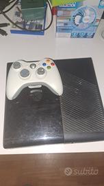 XBOX360 completa di giochi