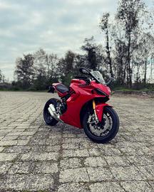 Ducati Supersport 950 s