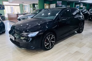 Volkwagen Golf 8.5 2.0 TDI 150cv DSG Total Black