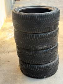 Quattro Gomme hankook 225/45/17 prezzo trattabile