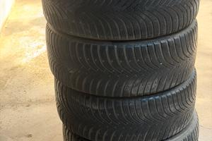 Quattro Gomme hankook 225/45/17 prezzo trattabile