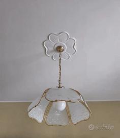 Lampadario a sospensione ottone e vetro satinato