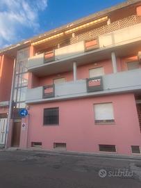 Ampio e luminoso trivano con ascensore posto auto