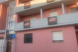 Ampio e luminoso trivano con ascensore posto auto