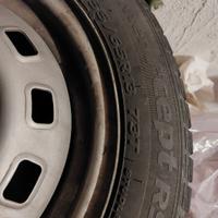 Gomme invernali 155/65 R13 su cerchio