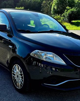 Ypsilon III 2015 1.3 mjt Silver s