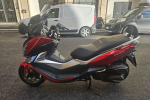 Sym cruisym 300 euro 4