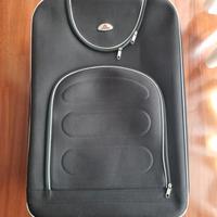 Valigia da stiva grande con carrello