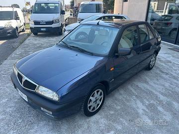 LANCIA Delta 1.6 i.e. cat 5 porte LE