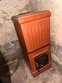 stufetta a  legna in terracotta vintage