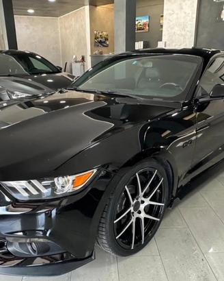 Ford Mustang GT 5.0 v8 cambio manuale