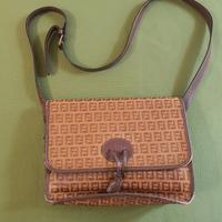 Borsa Fendi vintage, colore cammello.