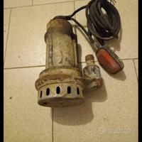 Pompa immersione e due pompe elettriche 
